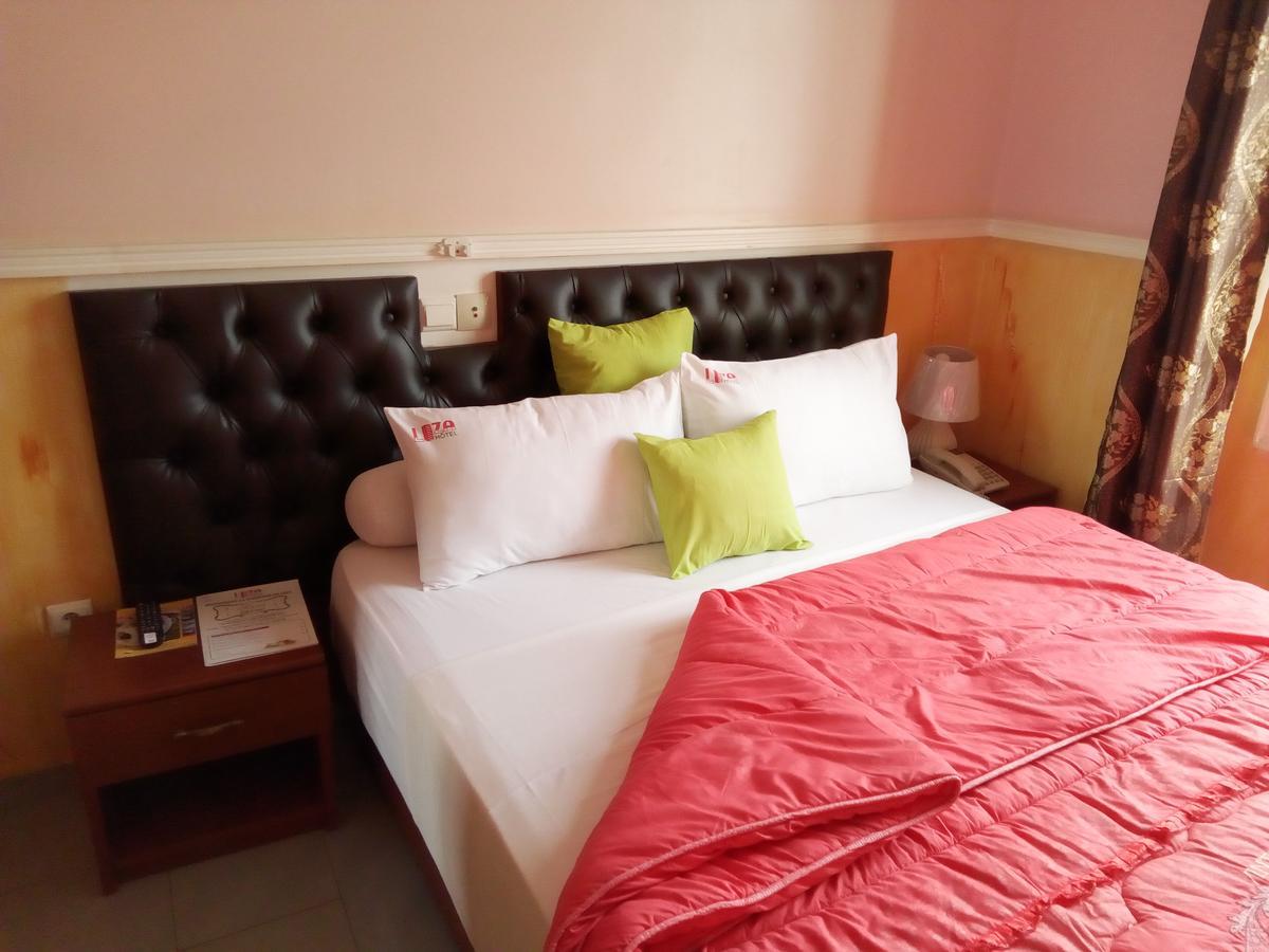 Liza Hotel Yaoundé Esterno foto