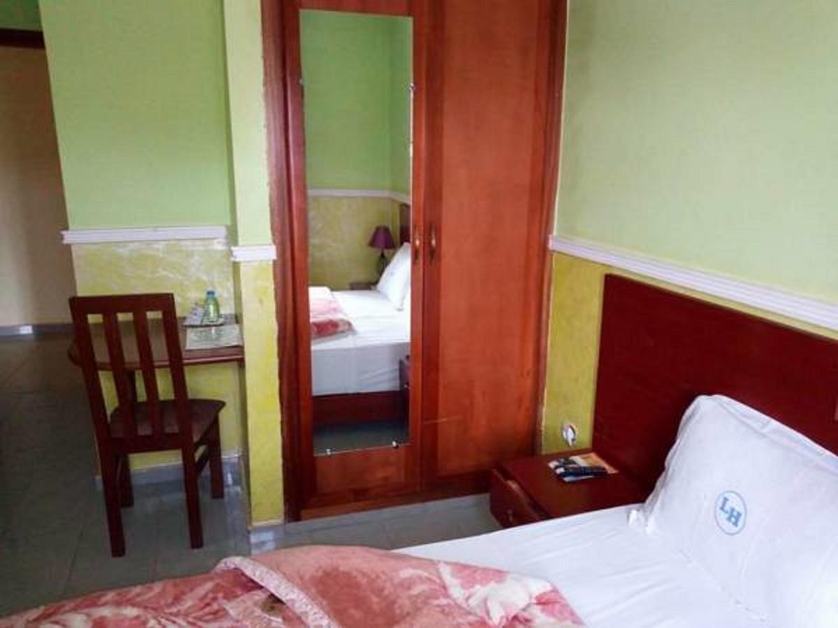 Liza Hotel Yaoundé Esterno foto